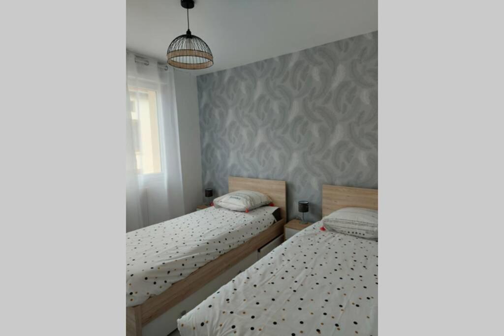Monthermé Gite En Bord De Meuse מראה חיצוני תמונה